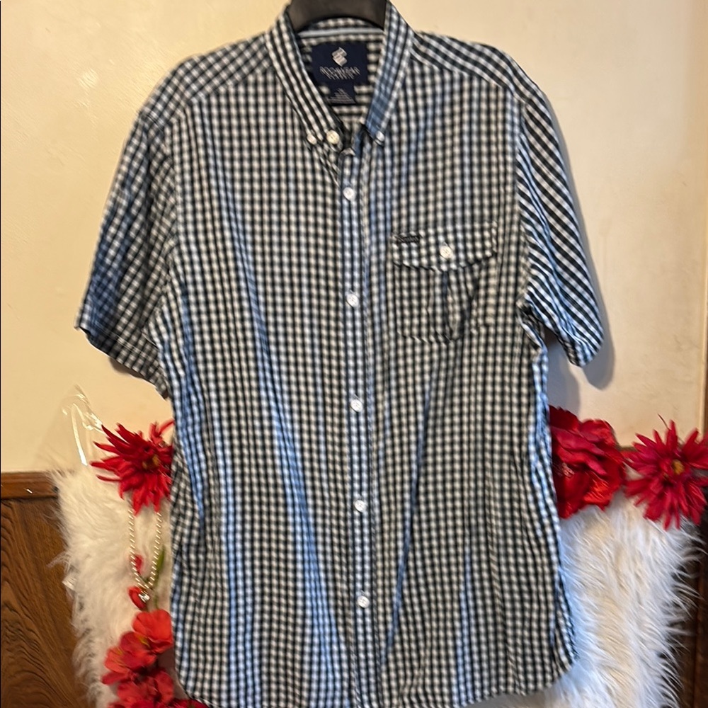 Men's Blue Checkered Short Sleeve Shirt